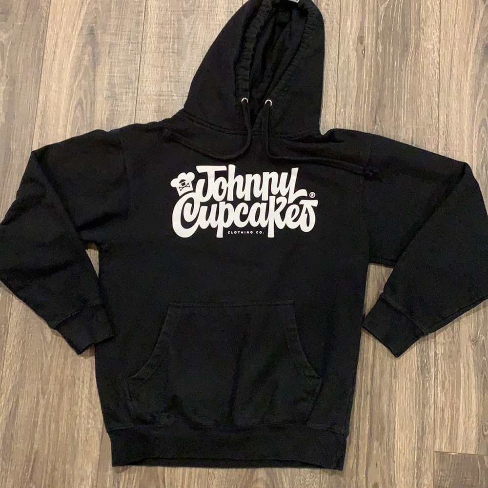Johnny Cupcakes size S black hoodie